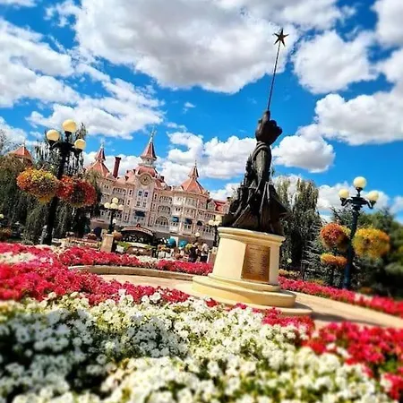 アパート La Place De Toscane 1 セリ