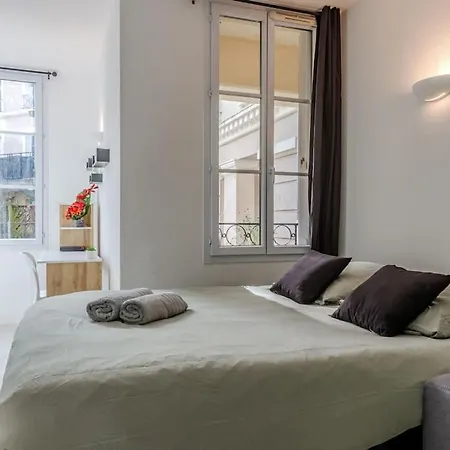 Apartment La Place De Toscane 1 *