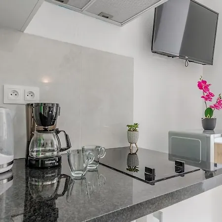 Apartment La Place De Toscane 1 *
