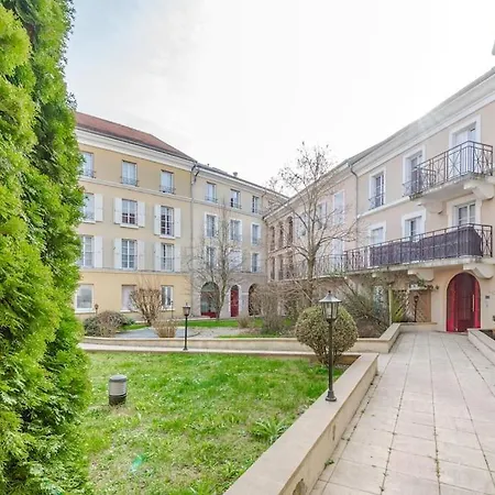La Place De Toscane 1 Apartment *