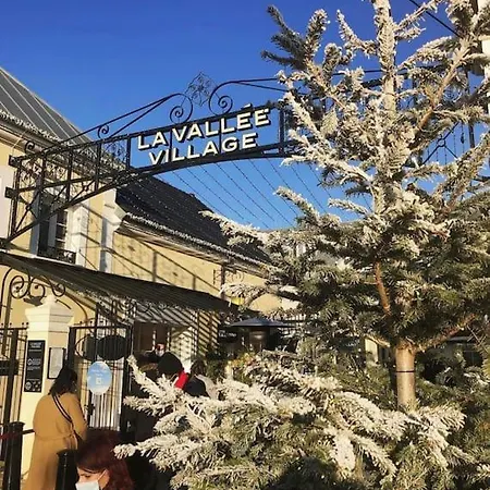 La Place De Toscane 1