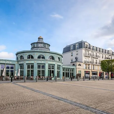 La Place De Toscane 1 セリ