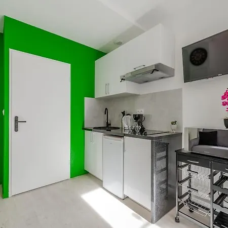 La Place De Toscane 1 アパート *